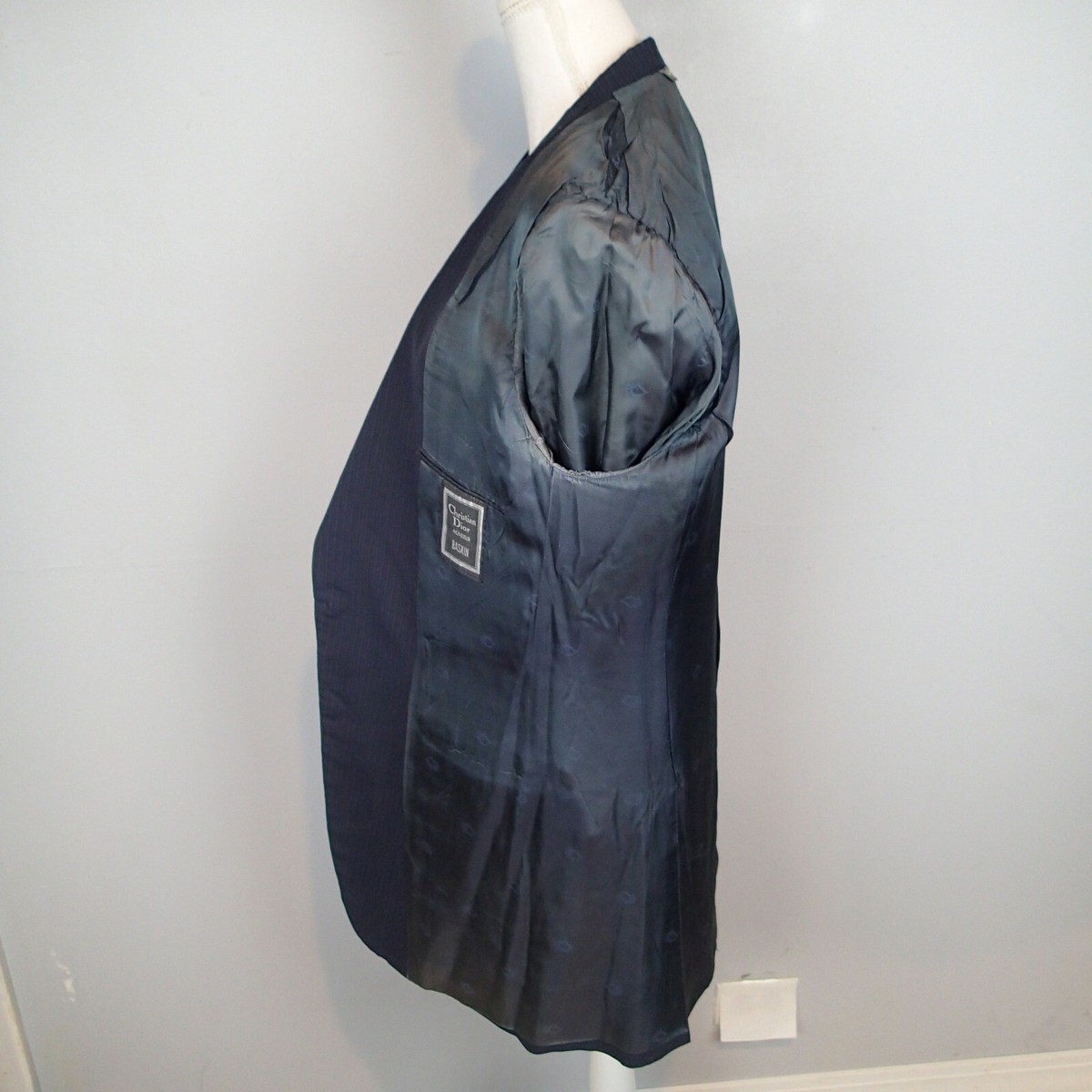 vtg CHRISTIAN DIOR NAVY BLUE WOOL STRIPE 3 Pc SUIT 40L vtg CHRISTIAN DIOR NAVY BLUE WOOL STRIPE 3 Pc SUIT 40L