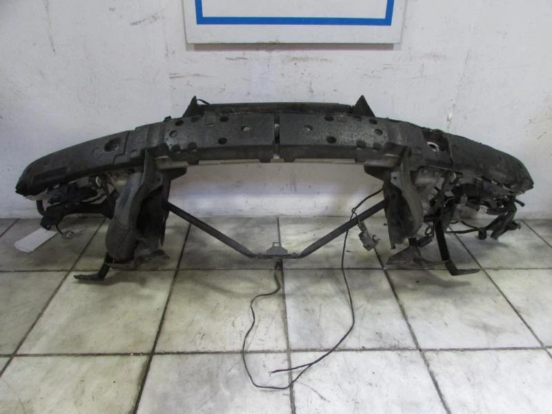 04 05 Refuerzo parachoques delantero bmw 545i Foto 2 de 4