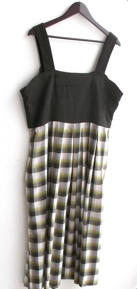 Damen Trachten Kleid ärmellos Oberteil grün,Rock kariert Gr. 44 v. Ursl Trachten - Bild 2 von 2