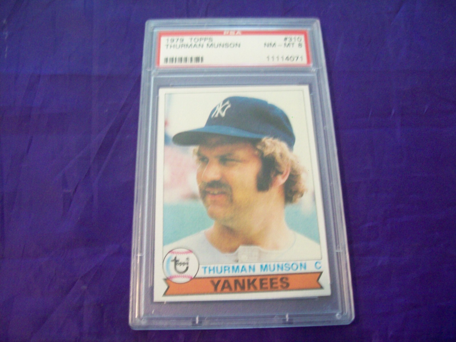 1979 TOPPS #310 THURMAN MUNSON (YANKEES) PSA 8