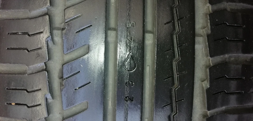 4 x Alufelgen Sommer komplett Bereifung - Bild 2 von 4