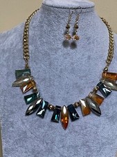 Multi color faceted glass bead gold tone link necklace with matching earring