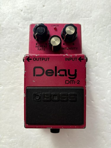 Boss DM-2 Delay Guitar Effect Pedal Made in Japan Late Model Used from Japan - Picture 2 of 9