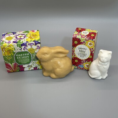 Colonial Williamsburg/Greenwich Bay Kitty/Garden bunny luxurious