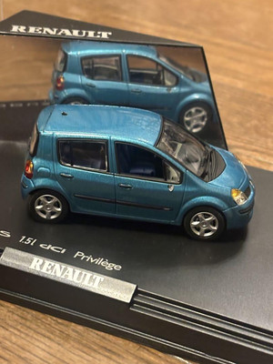 RENAULT Modus Privilege 1/43 ミニカー RENAULT Modus Privilege 1/43 ミニカー RENAULT MODUS