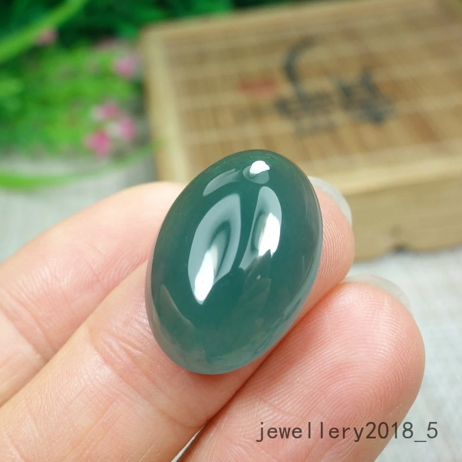 Сертифицированный ледяной зеленый 100% натуральный жадеит нефрит овальный кабошон 鸽子蛋蛋面 戒面 - Изображение 4 из 4