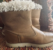OshKosh B'gosh Toddler Girl's Siberian Faux Fur Snow Boot Tan