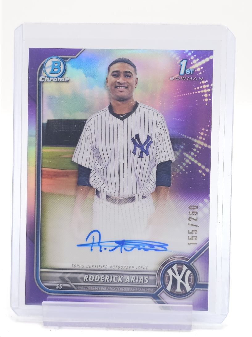 RODERICK ARIAS 2022 BOWMAN CHROME 1ST PURPLE REFRACTOR AUTO /250 Q1887