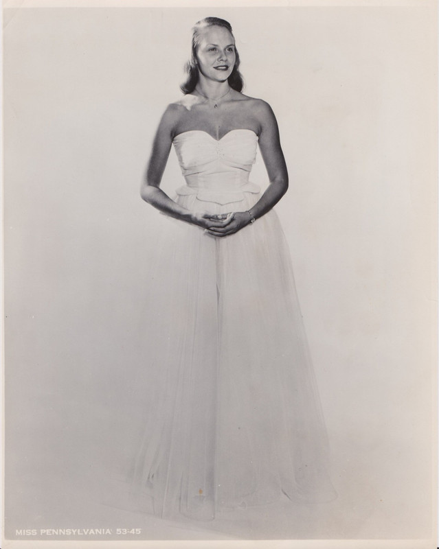 1953 Press Photo Miss Pennsylvania Evelyn Ay Contestant in Miss America Pageant