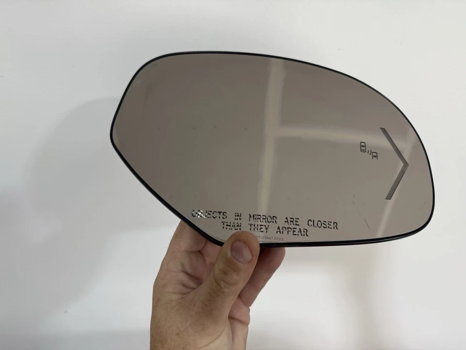 09-14 GMC YUKON ESCALADE PASSENGER HEATED TURN SIGNAL BLIND SPOT MIRROR GLASS - Image 2 of 4
