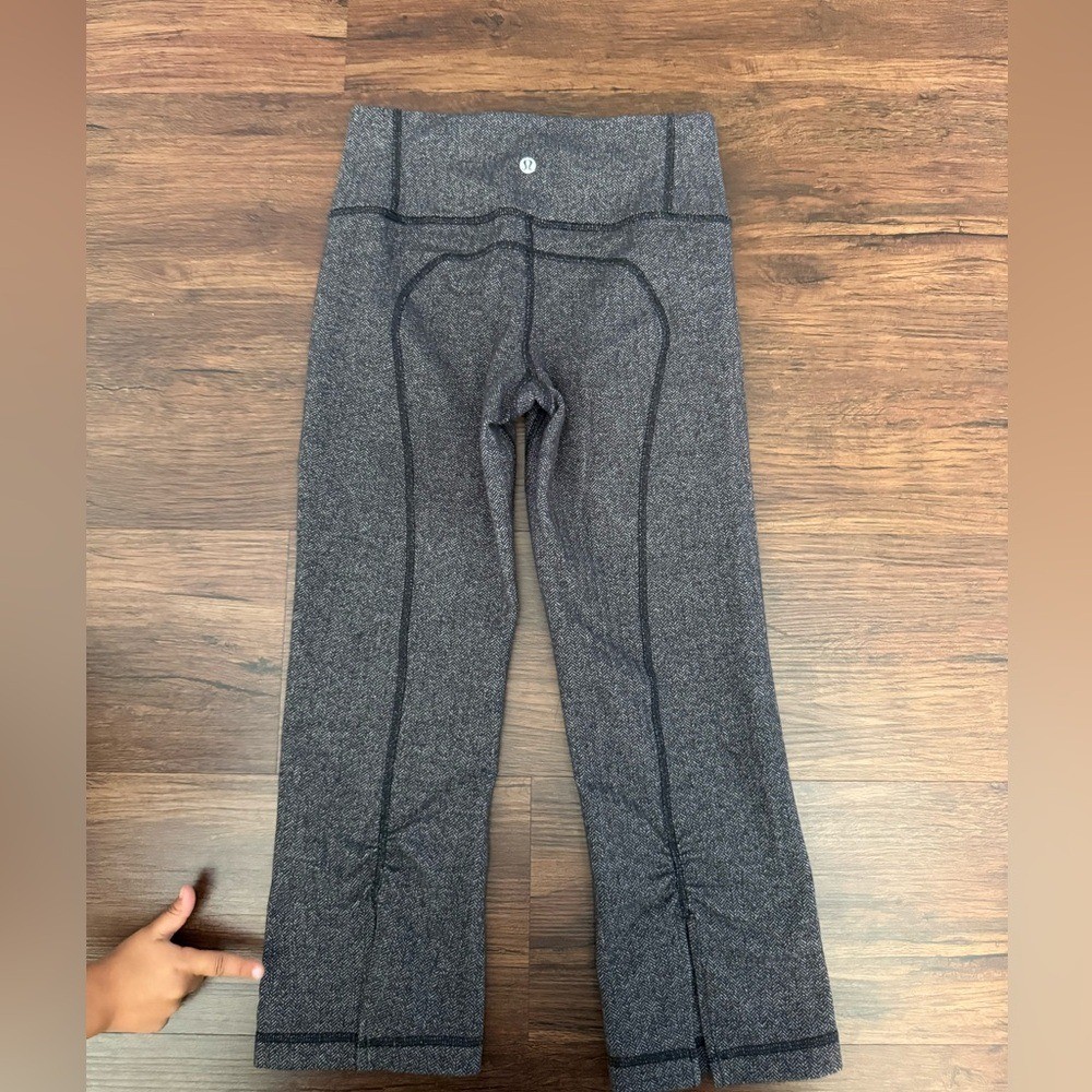Lululemon Herringbone Crop Split Hem Leggings Siz… - image 1