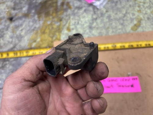 1999-2002 GM 1500 4X4 Front Sensor - Picture 7 of 11