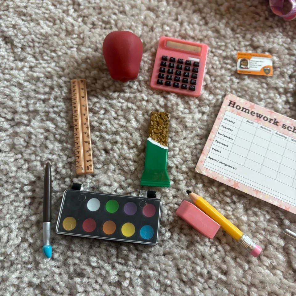 Conjunto Mochila y Accesorios para Muñeca Fuera de la Escuela Nuestra Generación para Muñeca de 18 pulgadas Foto 2 de 4
