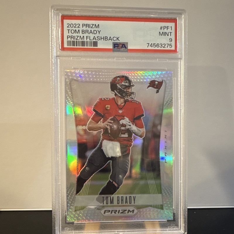 Panini 2022 Prizm Prizm Flashback Tom Brady Buccaneers #PF-1 PSA 9