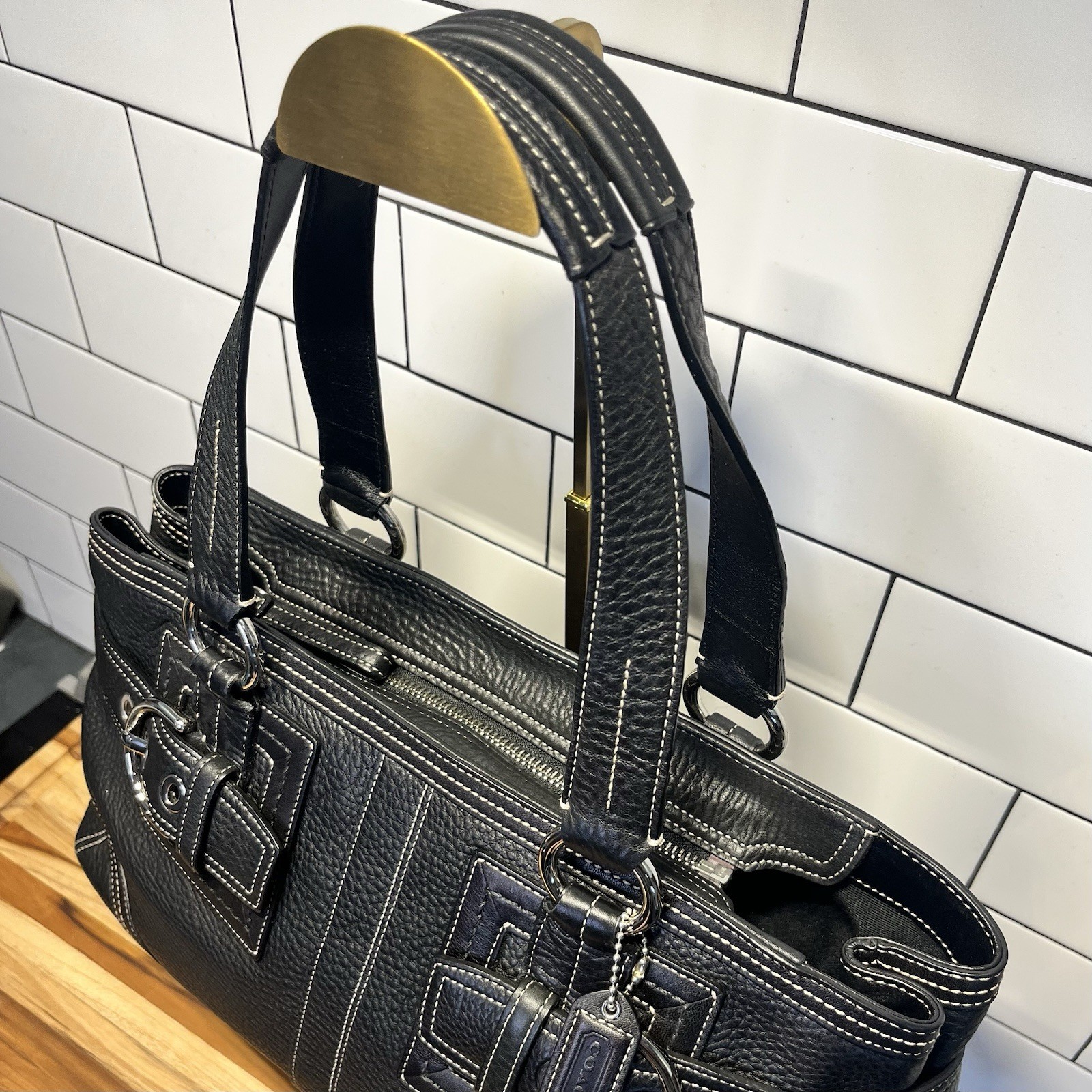 Pristine 2006 Coach Hampton Black Leather Satchel - Vintage Elegance image 5
