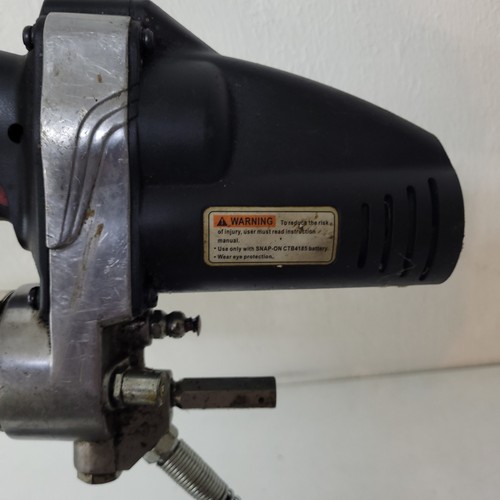 Snap-on 18 V Cordless Grease Gun with Charger Batteries Watch Video CGG4850 READ - Picture 8 of 8