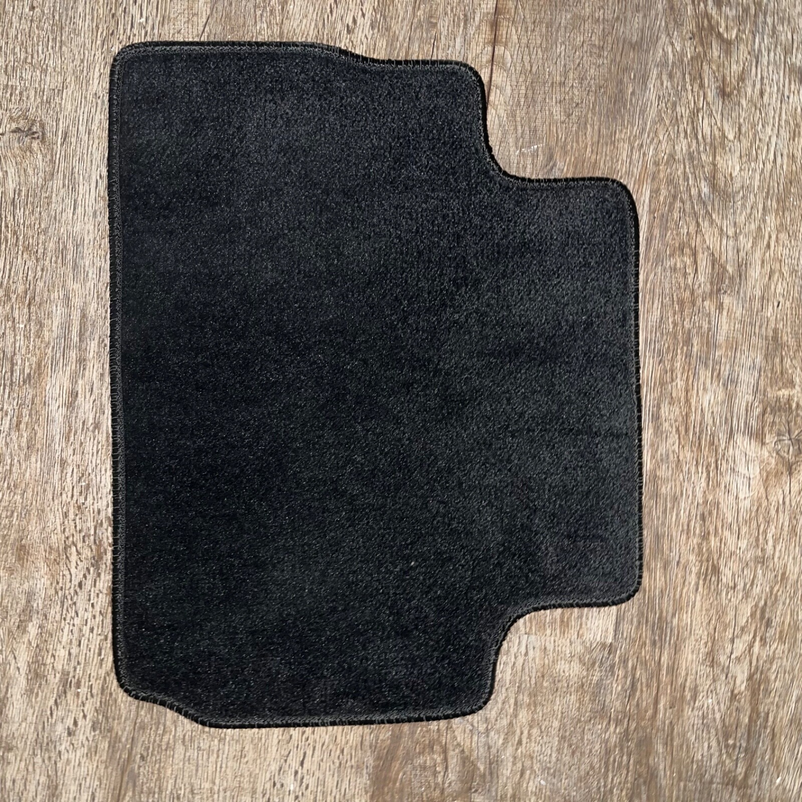 20212022 Hyundai Santa Fe Carpet Floor Mats. Carpet floor mats black