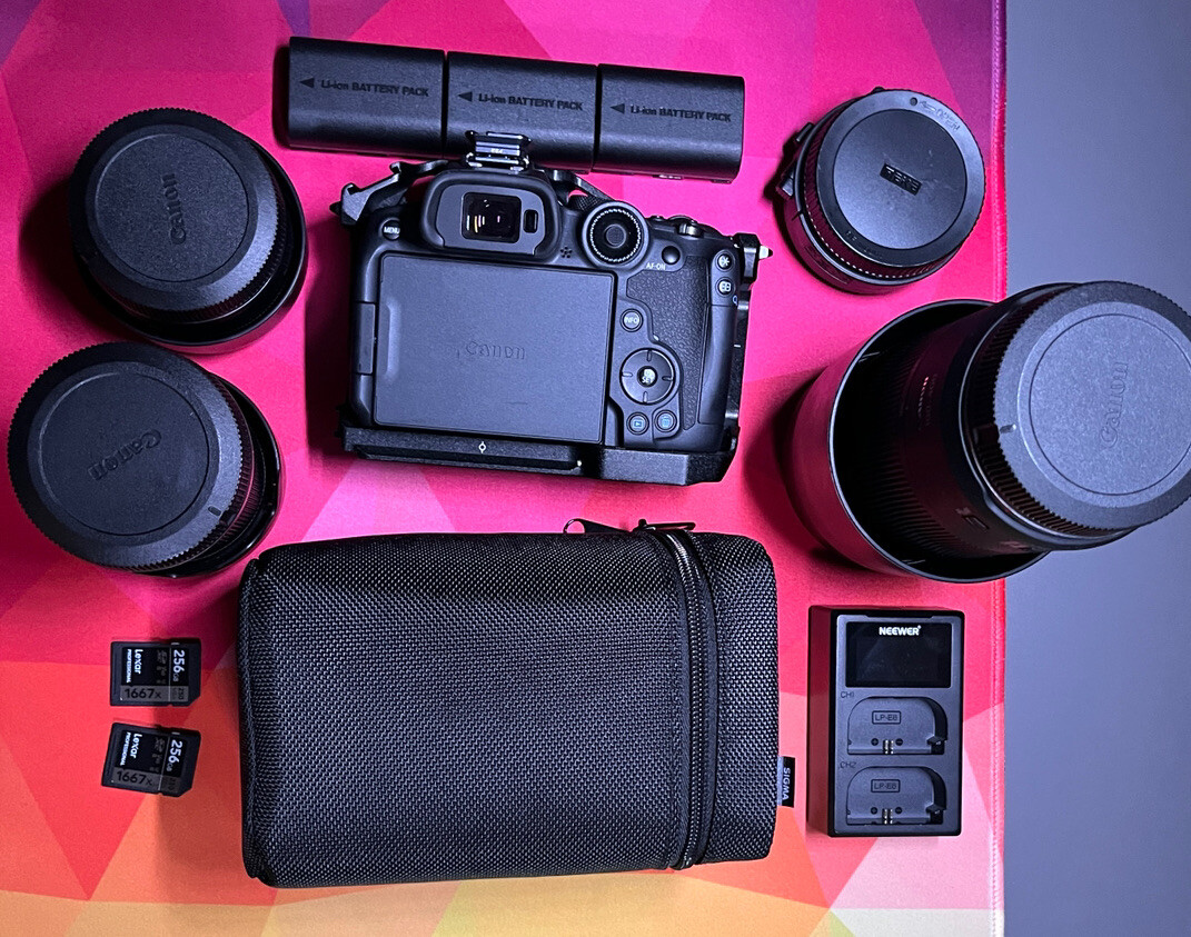 Canon R7 bundle with 4 lenses, cage, memory card x 2, and spare