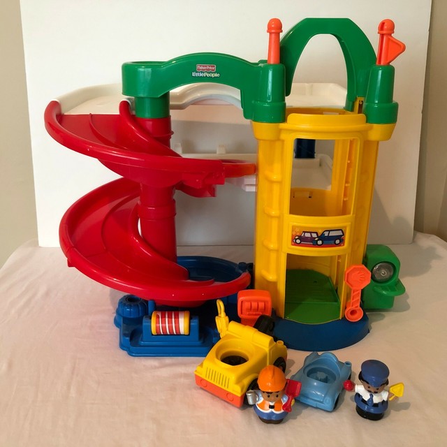 little people car garage