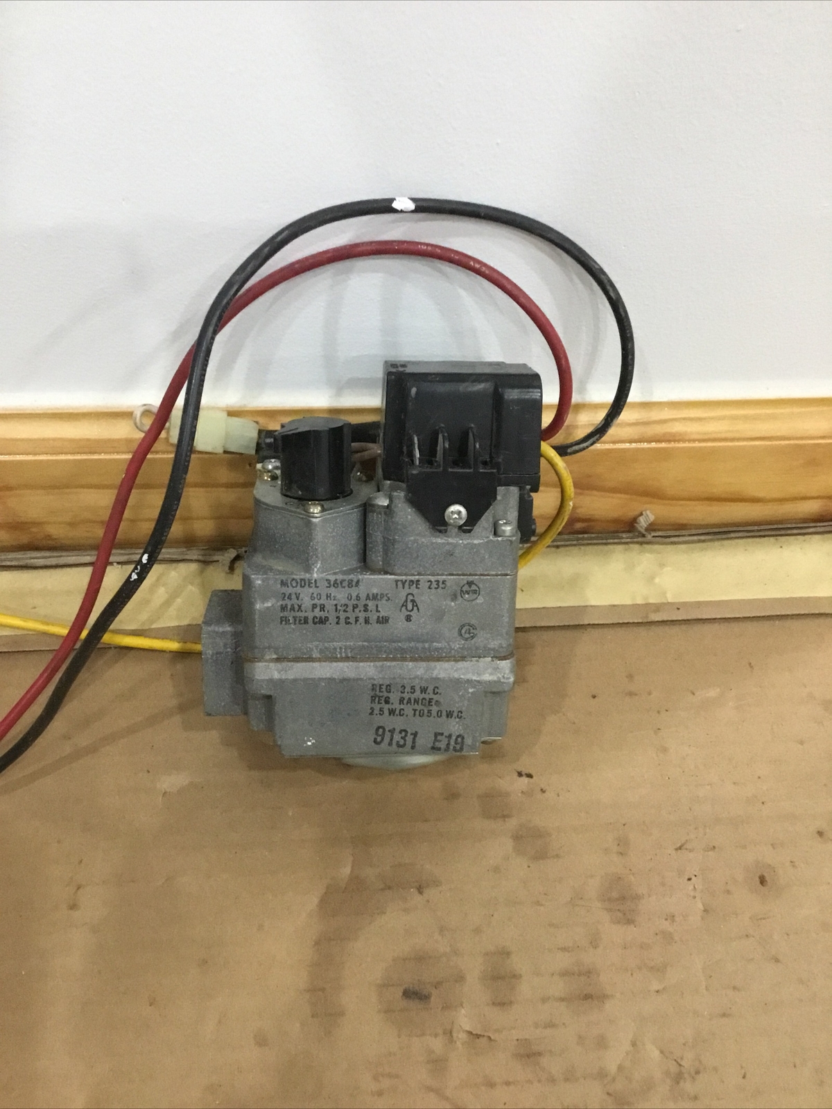 White Rodgers 36C84235 Gas Manifold Valve Weil McLain 511044284 eBay