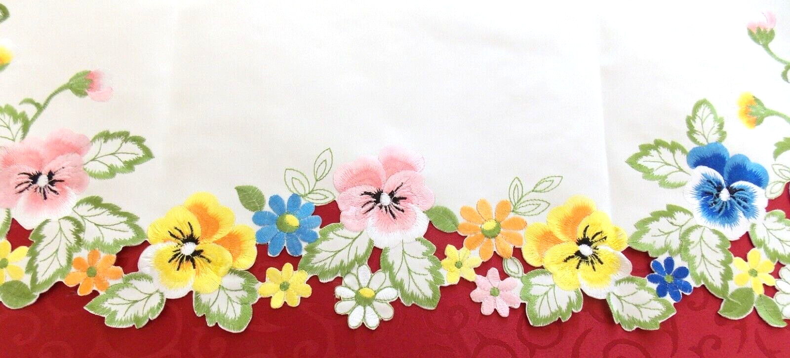 Centre de table brodé Les Pensées en polyester écru clair 85cm - 4