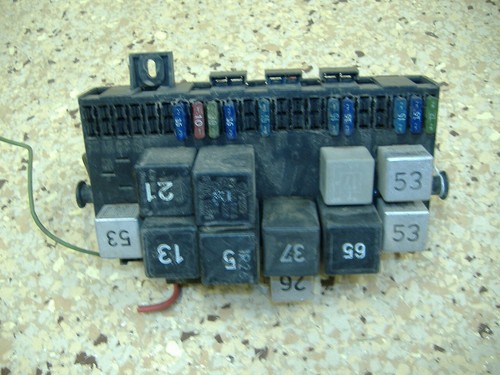 VW Fuse relay panel 82 - 92 yr vanagon jetta golf scirocco cabriolet 171941813D - Picture 2 of 3
