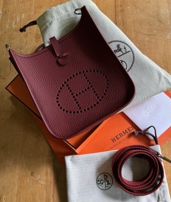Hermès Sac Evelyne 16 Amazone - Rouge H - Taurillon Clemence Laiton Pall