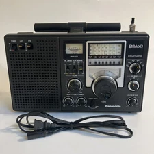 Vtg Radio Panasonic 8-Band FM/AM SW1-6 Receiver Model No RF-2200 Tested Read