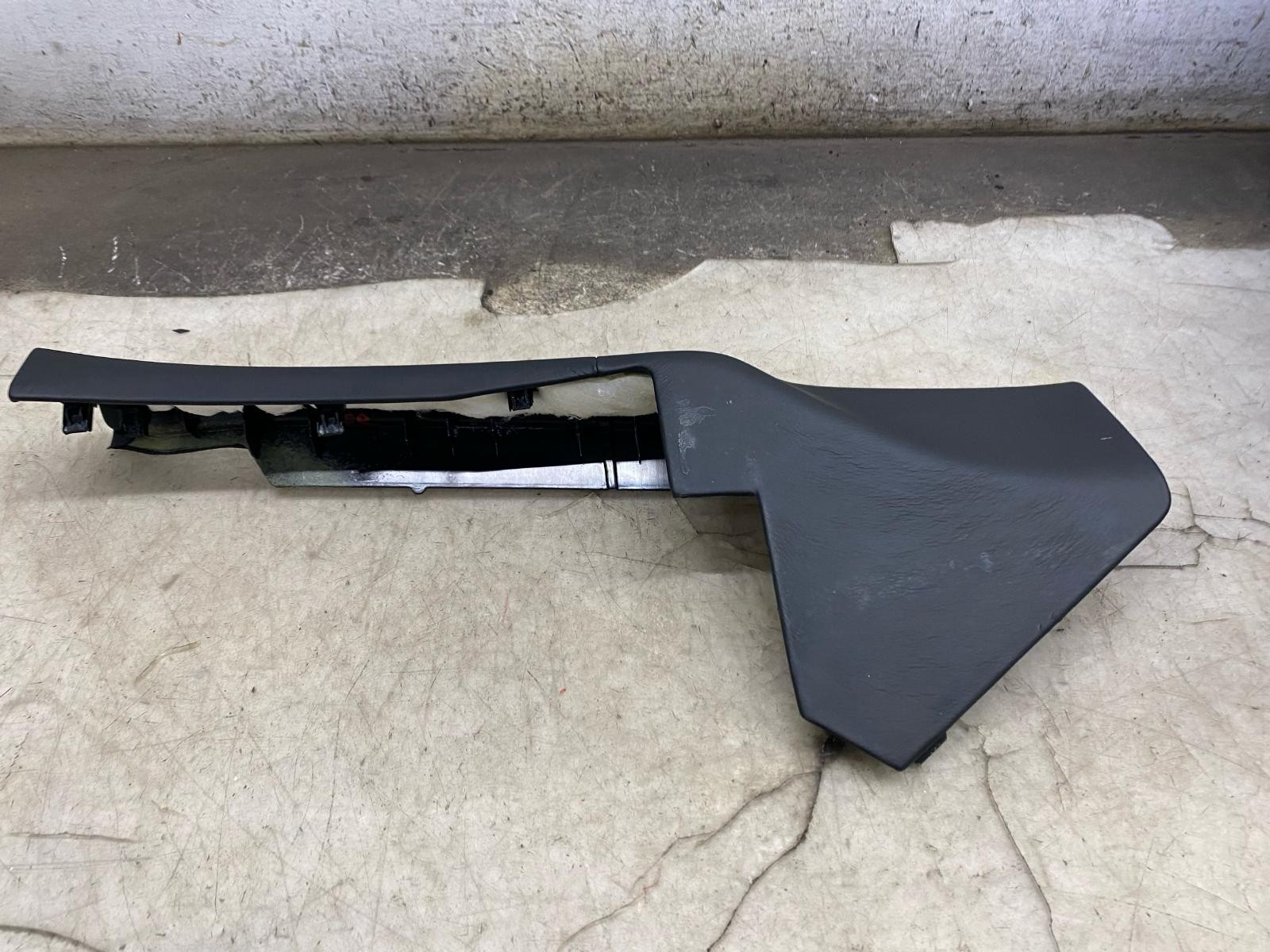 Aston Martin DBX 2020-2025 Front Right Lower Cover panel Black