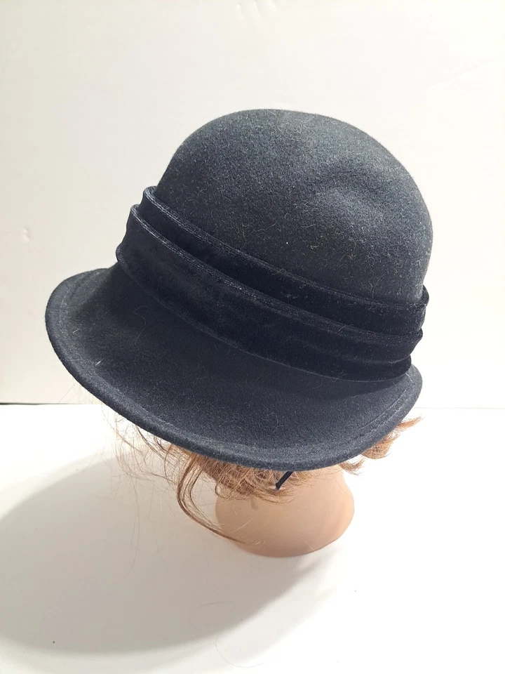 Sombrero de mujer SFTC negro de lana con lazo de terciopelo Foto 3 de 4