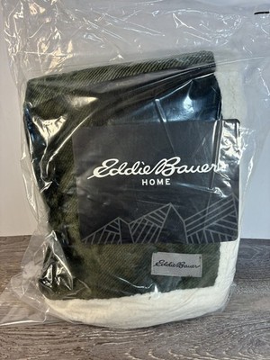 Eddie Bauer Cabin Plaid Sherpa Throw Blanket 50''x60'' pine green White 