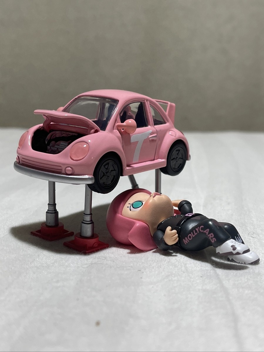 POP MART x MOLLY Car Car series Super 7 Special Edition Mini POP MART x MOLLY Car Car series Super 7 Special Edition Mini