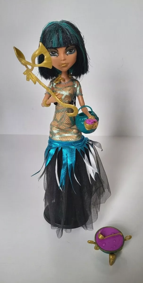 Monster High Ghouls Rule Cleo De Nile Doll