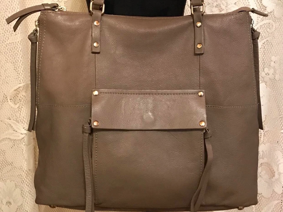 Bolsa tote/shopper/ombro Kooba couro pebbled bege Everette XLarge F17/35622 - Imagem 2 de 4