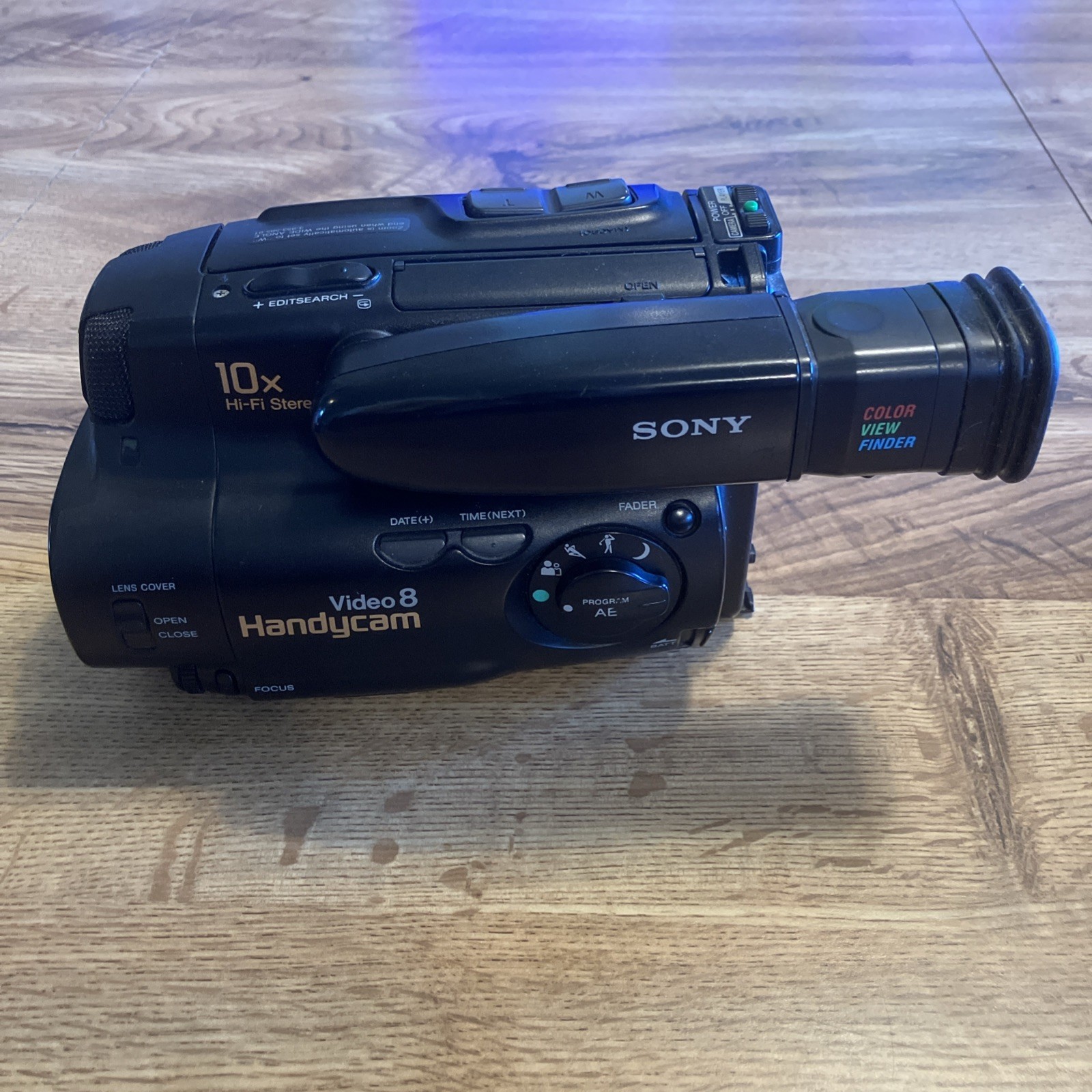 SONY Handycam Video8 Camcorder CCD-TR65 Parts or Repair-image
