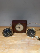 vtg FOR PARTS REPAIR Seth Thomas electric alarm clock cat. no. 3671 table desk