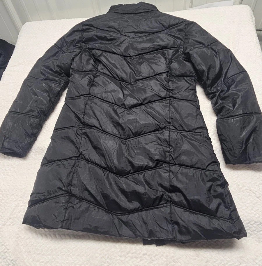 Puffer Jacket Women’s Medium Black  Outerwear But… - image 3