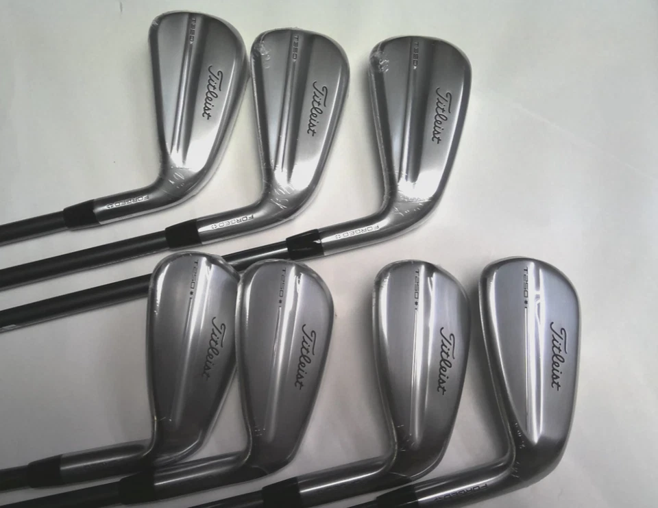 NEW TITLEIST T300/T250* LAUNCH COMBO IRON SET 5-PW,52* / MMT 65R REGULAR FLEX - Image 2 of 4