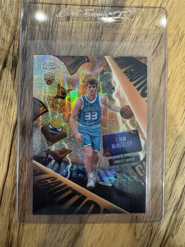 2025 Topps Chrome Liam McNeeley Base (RAW)