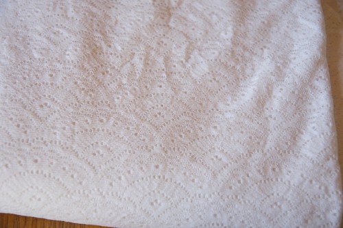 Newborn Photography Prop 3 piece set, backdrop with pillow case + hat - Picture 8 of 8