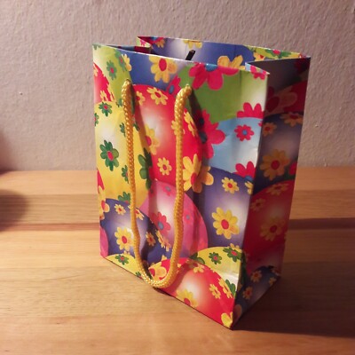 Geschenktüte Tasche kein 13,3cm x 10,8cm x 6cm  Ostern Eier bunt easter