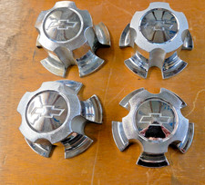 Set Of 4 Used 70-81 Camaro Nova Chevelle Rally Wheel Center Hubcaps Oem My2653 Set Of 4 Used 70-81 Camaro Nova Chevelle Rally Wheel Center Hubcaps Oem My2653