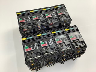 8x Siemens 6SE3212 1BA40 Micromaster VECTOR 0.50HP 370W 2.3A Frequenzumrichter