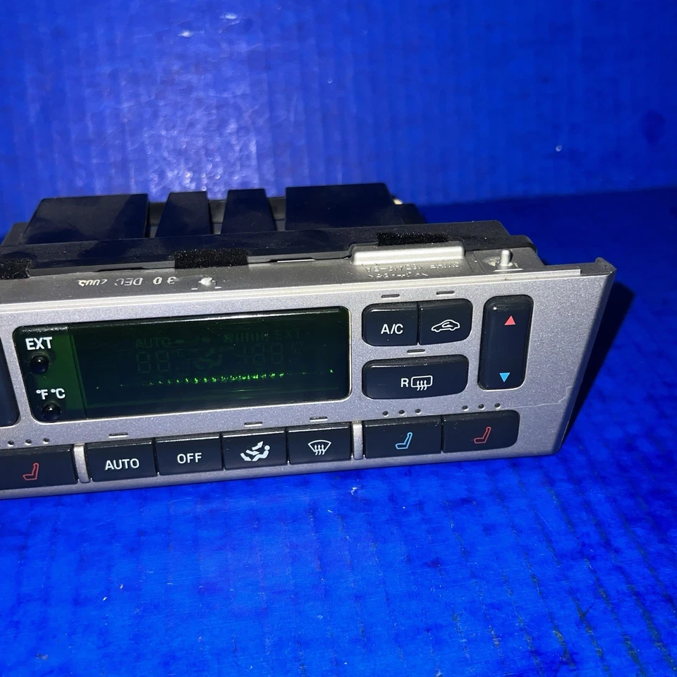 Lincoln LS 2003-2006 controles de clima de temperatura aire acondicionado con asientos térmicos y refrigerados Foto 3 de 4