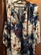 Pretty Vibrant & Colorful IVANKA TRUMP Long Sleeve Blouse Sz 1X