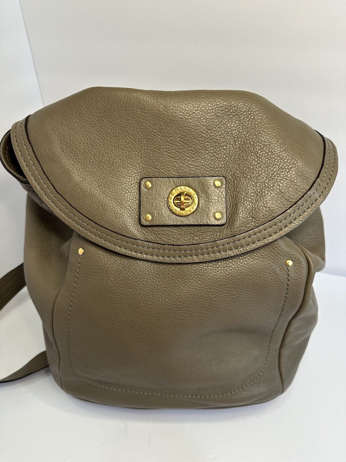 Marc by Marc Jacobs leather backpack in color "Puma Taupe"