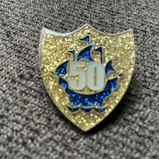 GOLD BLUE PETER 2008 50th ANNIVERSARY BLUE PETER BADGE PIN SPECIAL EDITION RARE