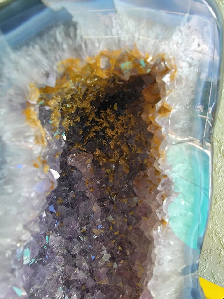 Ametista com catedral de citrino - Imagem 2 de 4