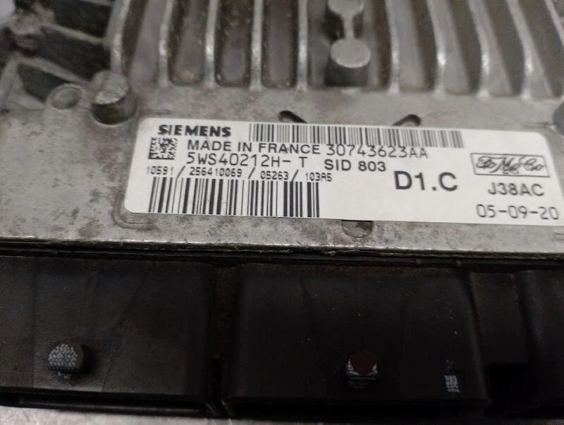 30743623AA centralina motore per VOLVO V50 (545) 2.0 D 2003 5546347 - Immagine 4 di 4