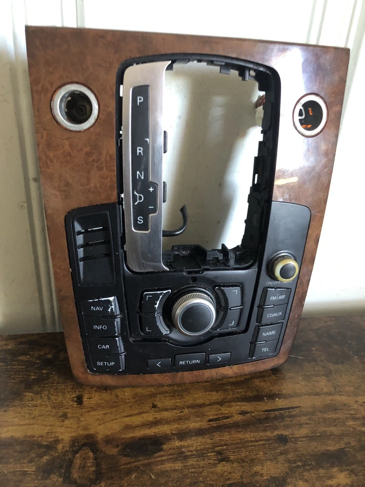 Audi Q7 2007-2015 consola central palanca de cambios bisel con interruptor de medios de navegación Foto 3 de 4